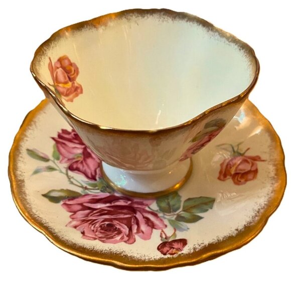 50s English Bone China Cabbage Roses Teacup and Saucer set< Bridgerton style! - Picture 2 of 16
